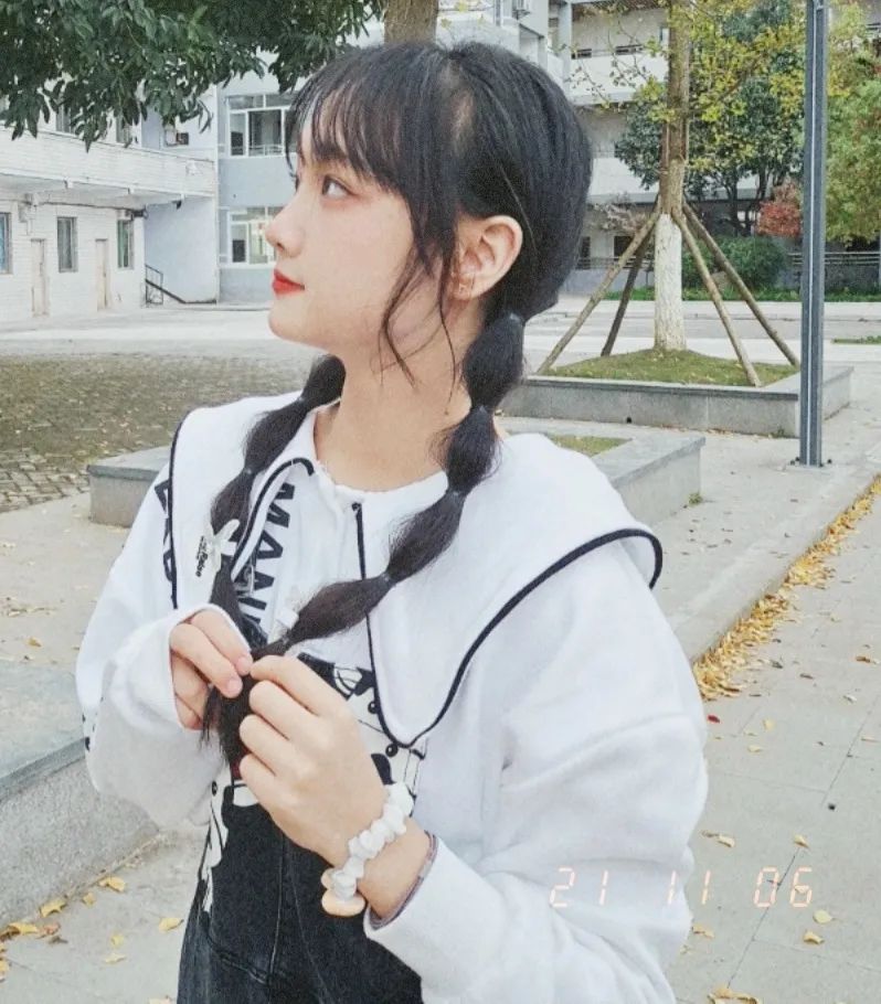 坚守选择 充实青春——记南充师范学校2021年国家奖学金获得者卿书娜